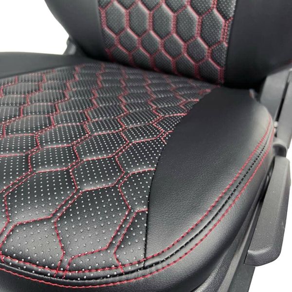 Чехлы Экокожа Ромб на Toyota Corolla 2013-2019 г.в. Чехлы Экокожа Ромб на Toyota Corolla 2013-2019 г.в.